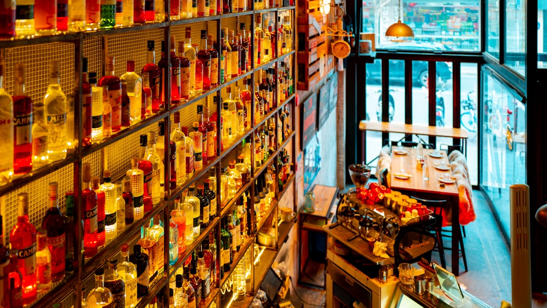 Photo Online Whisky Shops